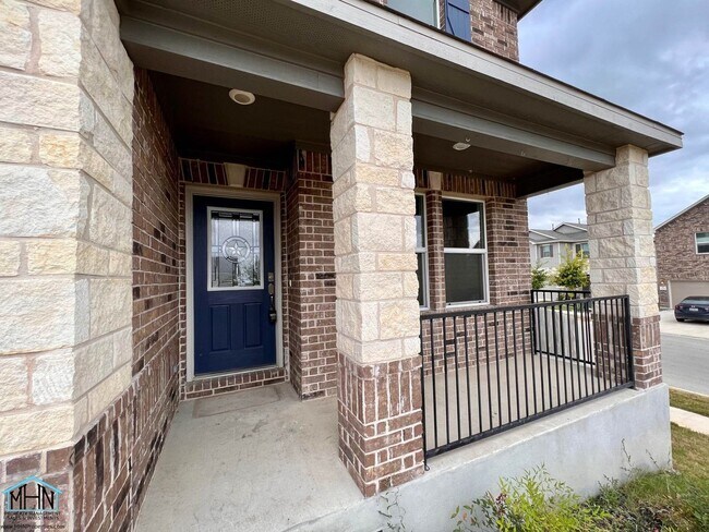 Foto del edificio - Beautiful 2-story 4 bed/2.5 bath home with...