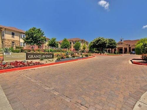 Foto del edificio - 1719 Grand Ave Pkwy