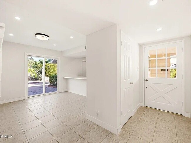 Foto del edificio - 1492 Mandalay Ct