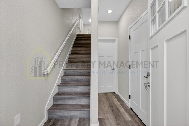 Foto del edificio - Brand New Built 2 Bedroom duplex in Curtis...