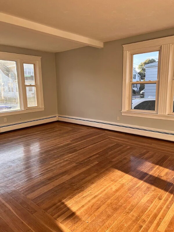 16 Bloomfield St Unit 1F, Pawtucket, RI 02861 Room for Rent in