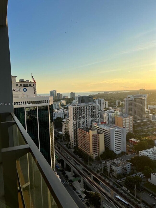 Foto del edificio - 88 SW 7th St