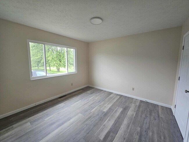 Foto del edificio - Ravenna 2-bedroom 1 bath Duplex