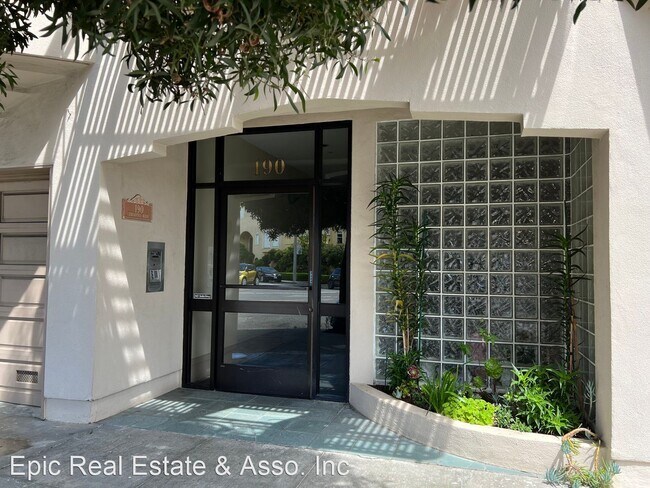 Building Photo - 1 br, 1 bath House - 190 Cervantes Blvd, #104