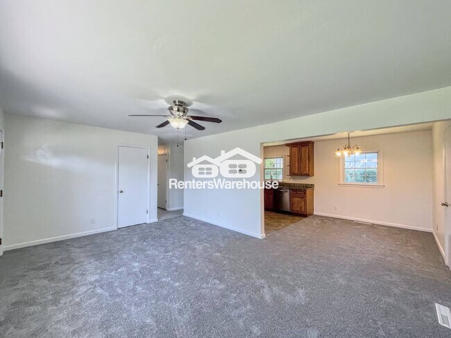 Foto del edificio - 2444 Tullibee Dr