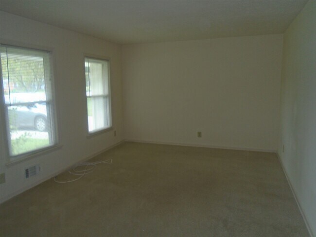 Foto del edificio - 437 Lockridge Ln