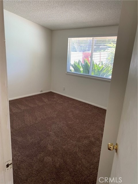 Foto del edificio - 27150 Fond Du Lac Rd