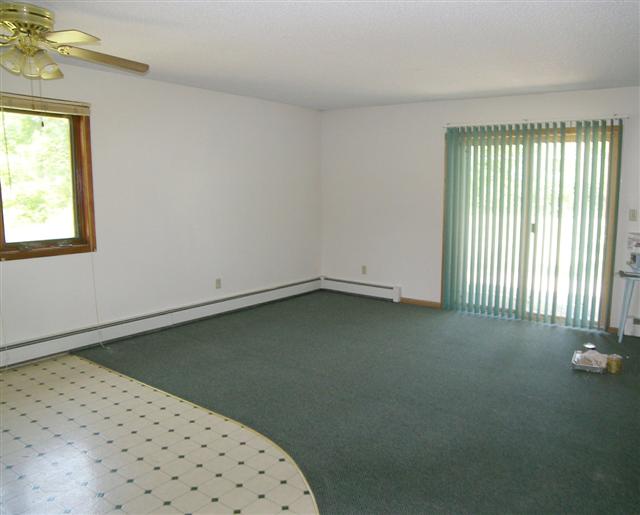 Living Room - 16440 Main St