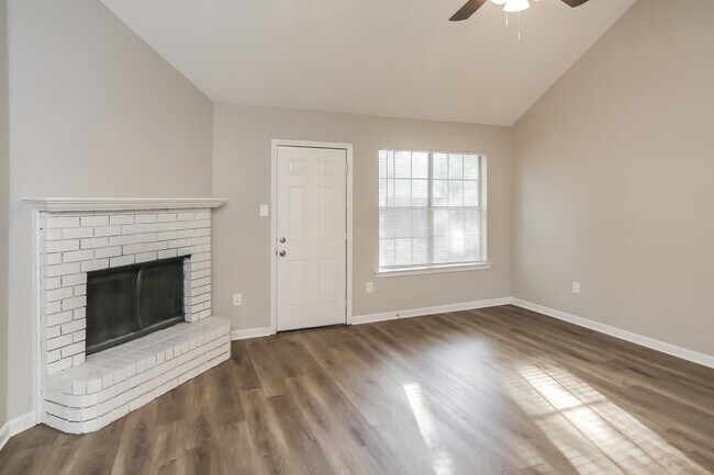 Building Photo - 5918 Port Harbor Dr
