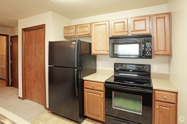 Kitchen - Harper Point Apartments