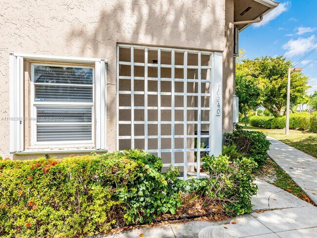 Foto del edificio - 16240 SW 92nd Ave