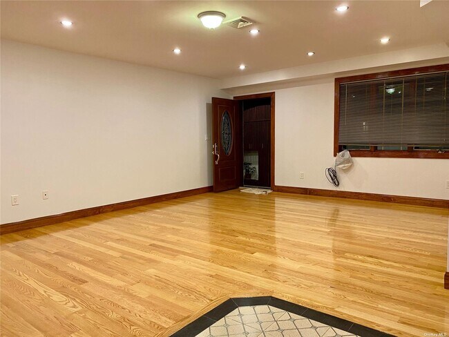 Foto del edificio - 150-11 23rd Ave