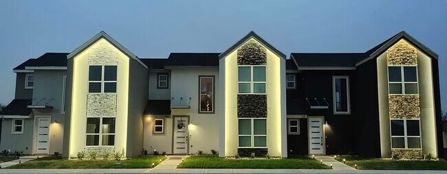 Foto del edificio - 702 W Seminole Ave