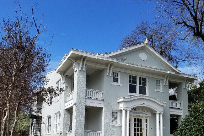 Building Photo - 4831 Junius St