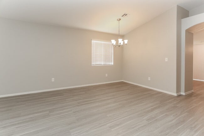 Foto del edificio - 4037 Sweet Surrender Ct