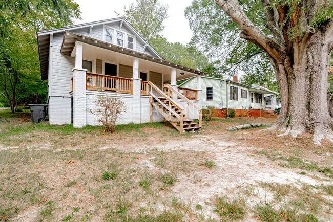 Building Photo - Charming 3 Bedroom in Statesville!