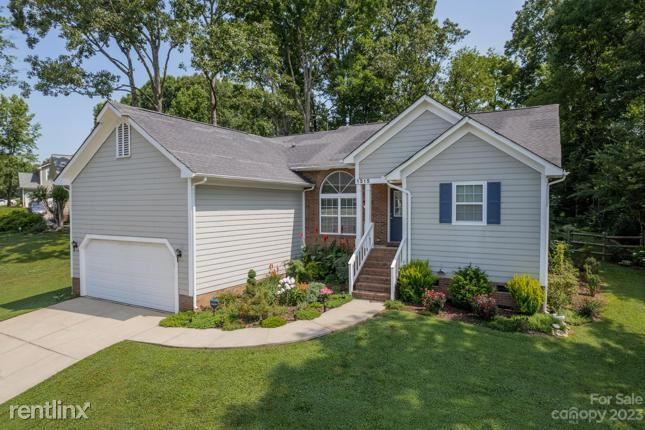 Building Photo - 3 br, 2 bath House - 1515 R Bear Mountain ...
