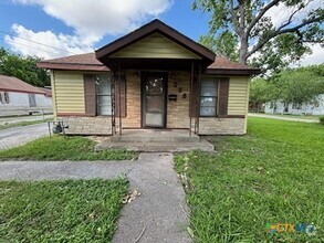 Building Photo - 223 Seadrift St