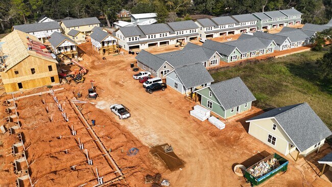 Foto del edificio - The Cottages at Ashland Park
