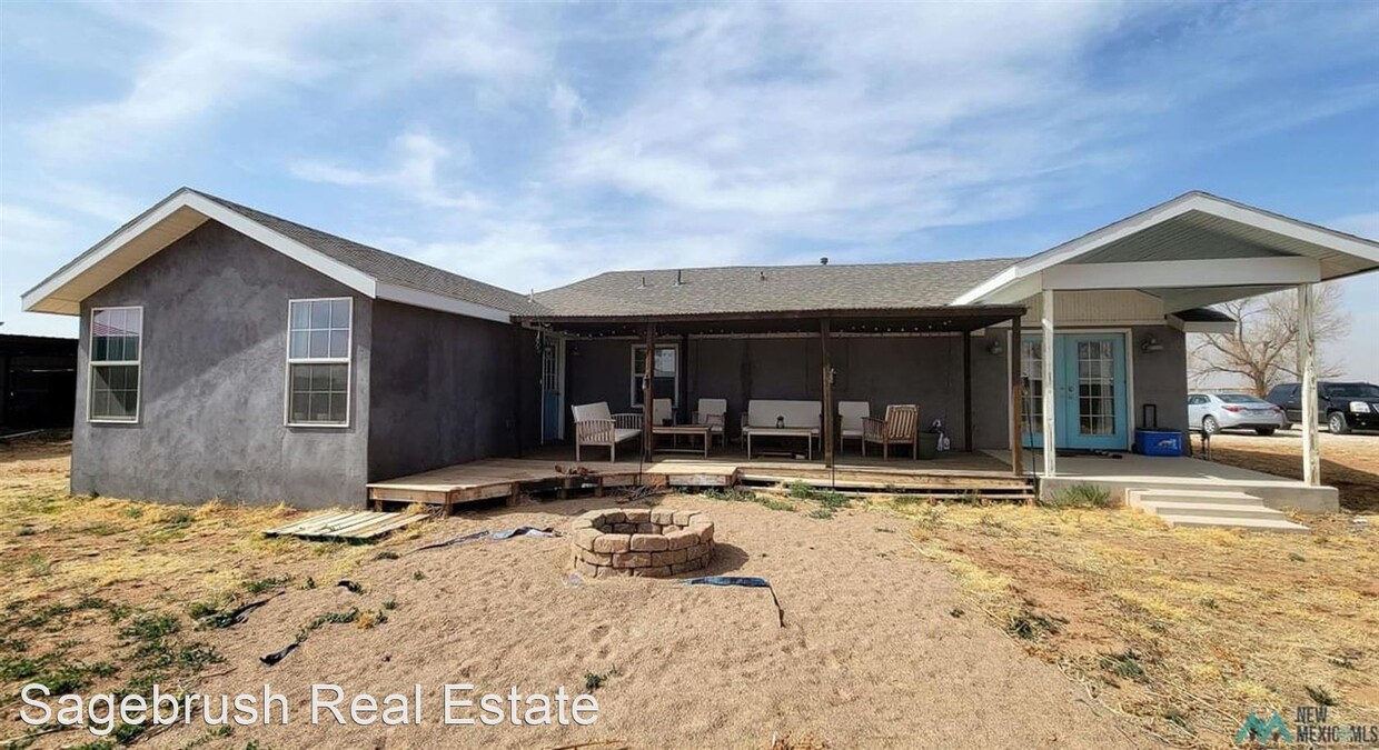 Foto principal - 3 br, 2 bath House - 470 S. Roosevelt Rd