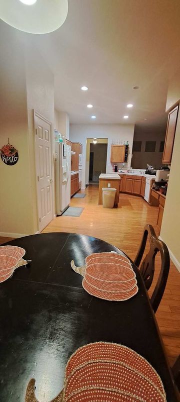 Foto del edificio - 9568 Spring River Way