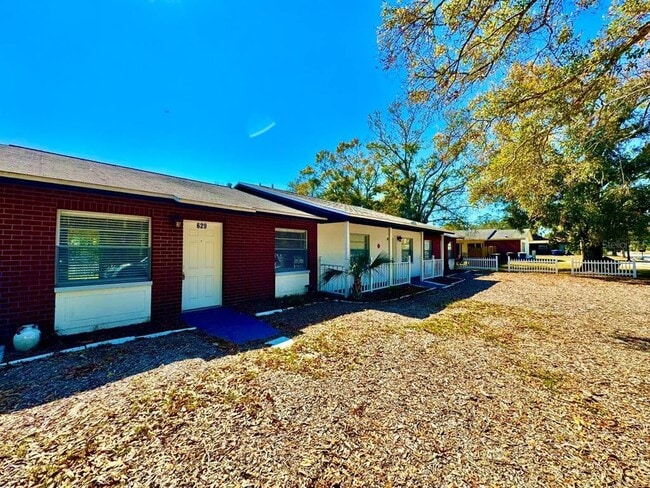 Foto del edificio - 629 Wildwood Way