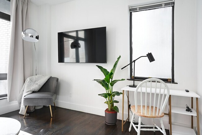 Foto del edificio - 1568 Lexington Ave