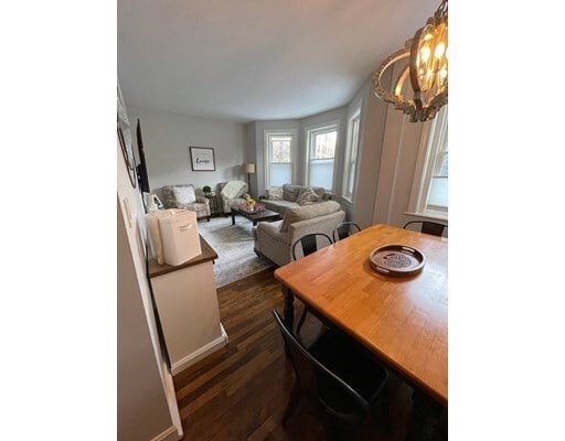 Building Photo - 141 Chiswick Rd