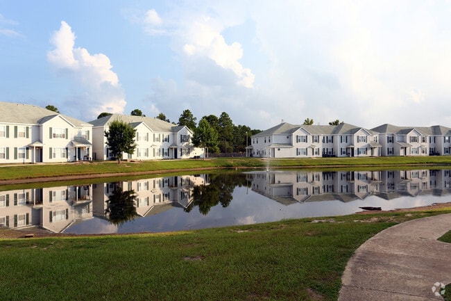 Building Photo - The Landings at Tiger Lily