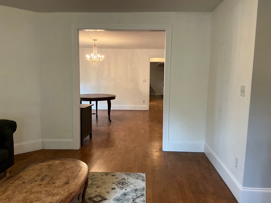 Living Room to Dining Room - 2136 W Wilson Ave