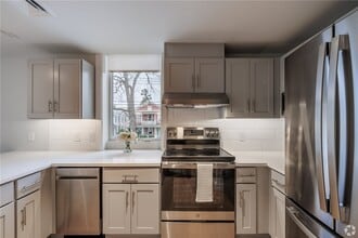 Building Photo - 105 W Court St