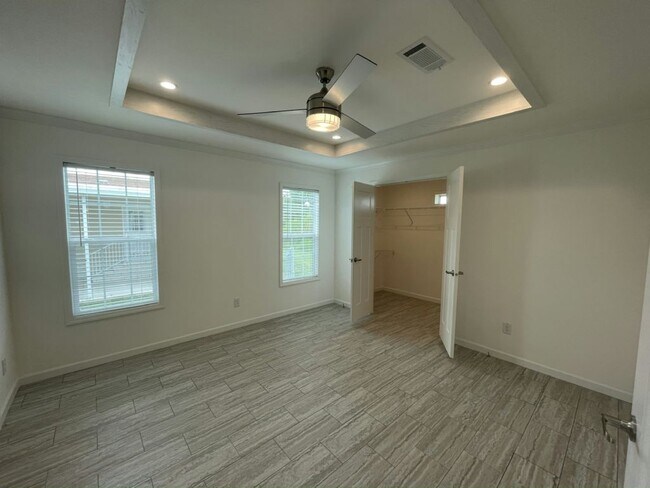 Foto del edificio - 34604 Ballyhoo Dr