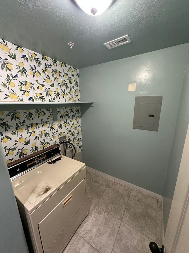 Foto del edificio - Charming Townhome
