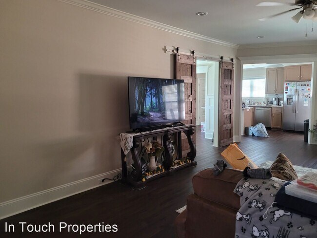 Building Photo - 3 br, 2 bath House - 3613 Deidra Miller Cir