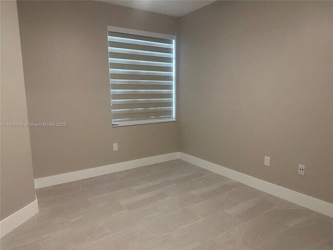 Foto del edificio - 14807 Balgowan Rd