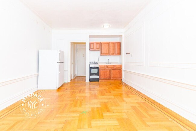 Foto del edificio - 377 Montgomery St