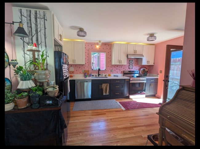 Foto del edificio - 14344 Roslyn Pl N