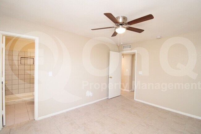 Foto del edificio - 5330 W St Moritz Ln