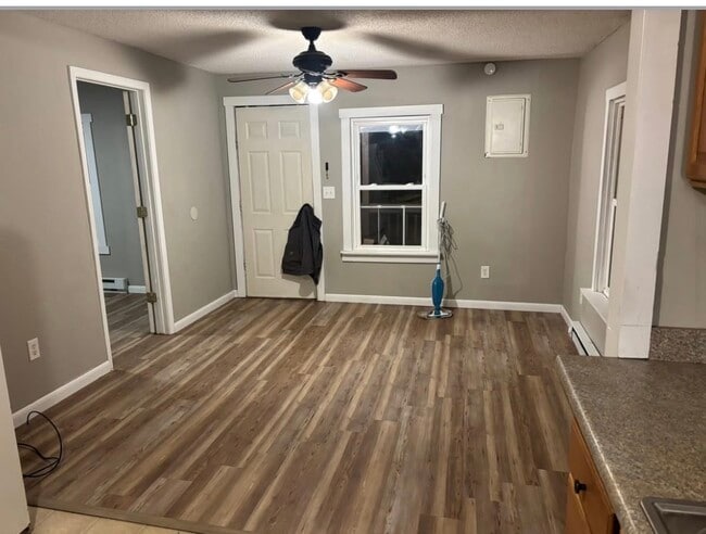 Building Photo - 224 Pierce St