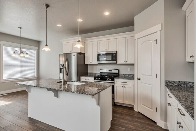 Foto del edificio - 1709 N 3830 W