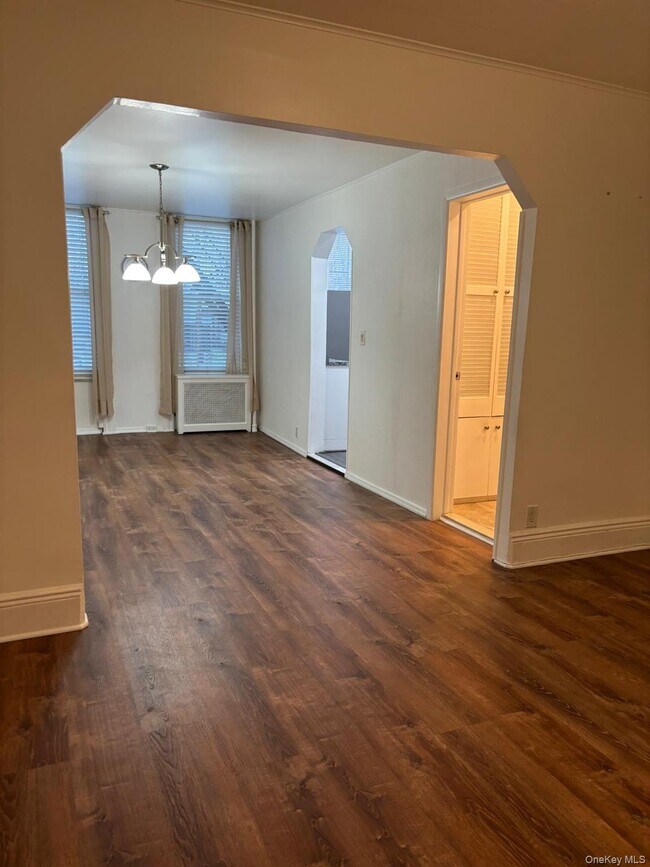 Foto del edificio - 71-29 Myrtle Ave