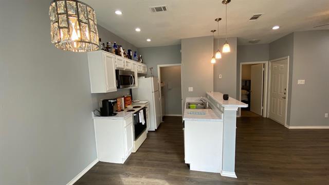 Foto del edificio - 4103 Esters Rd