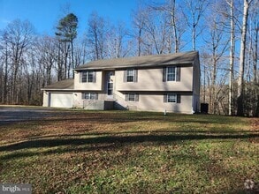 Building Photo - 37130 Mowry Ln