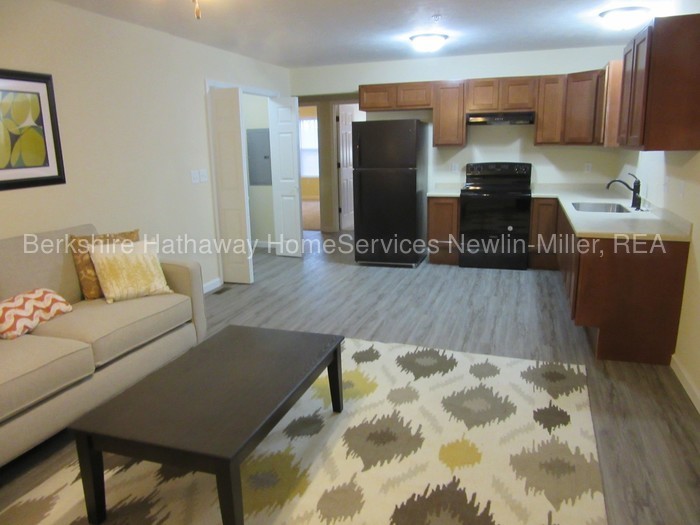 Foto principal - 2890 Sidenbender Rd
