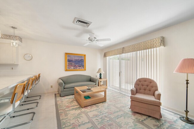 Foto del edificio - 17020 Bay St