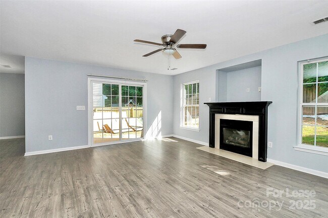 Building Photo - 3740 Brookchase Ln