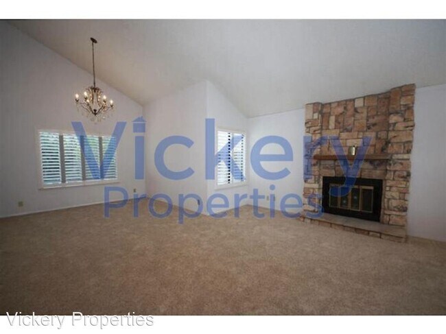 Foto del edificio - 3 br, 2 bath House - 300 Lakehurst Drive