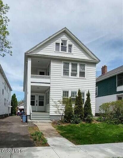 Foto principal - 7 Edison Ave