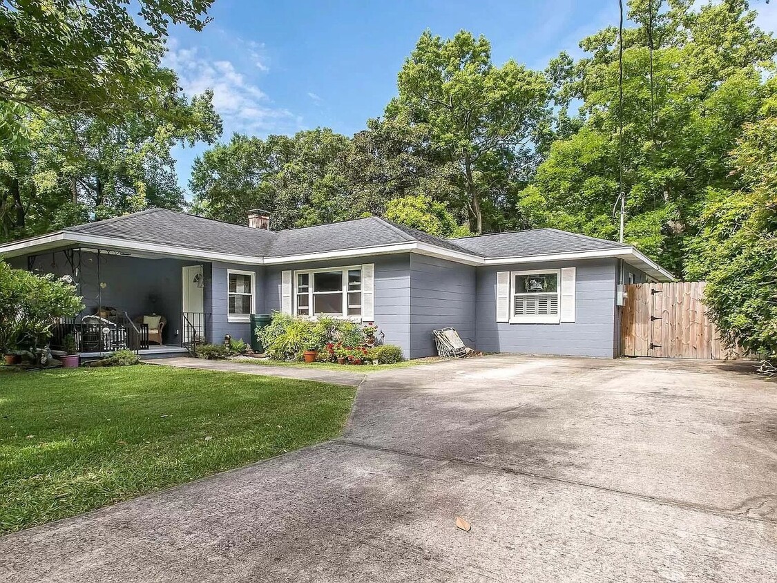 3BD/2BA with a FLEX ROOM HOUSE IN WEST ASHLEY- Available June 1, 2026! - 3BD/2BA with a FLEX ROOM HOUSE IN WEST ASHLEY- Available June 1, 2026!