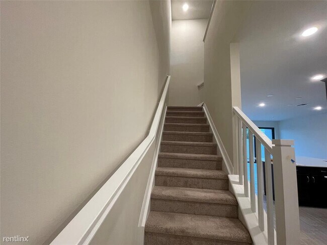 Building Photo - 3 br, 2.5 bath House - 8191 Cinch Way # 8191